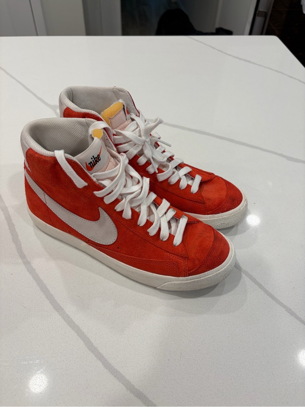 Men’s Nike Blazer Mid Suede Habanero Red CZ1088-600 Size 8 Sneaker